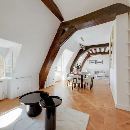 Duplex In The Old Chaulnes Mansion Appartement
