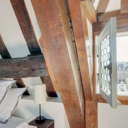 Duplex In The Old Chaulnes Mansion
