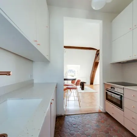 Appartement Duplex In The Old Chaulnes Mansion